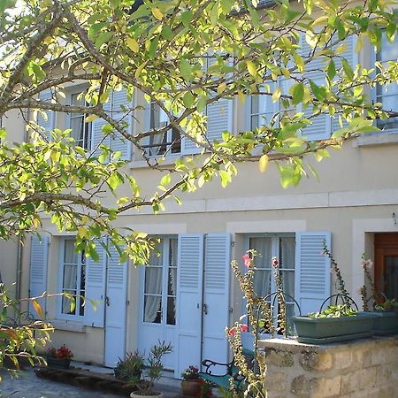 Chambres D'Hotes Sur La Courtine De Coucy Екстер'єр фото
