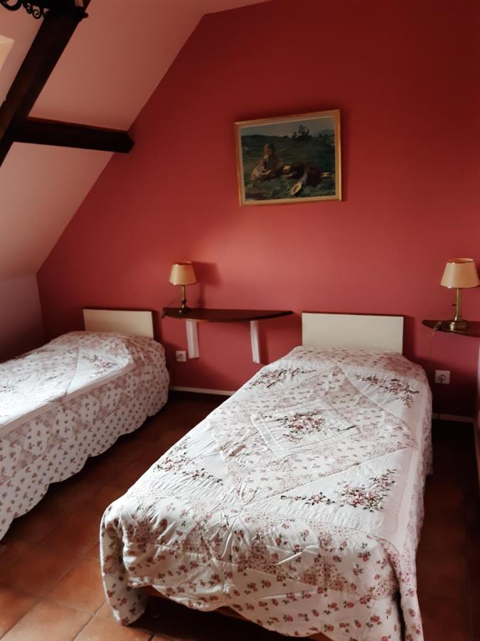 Chambres D'Hotes Sur La Courtine De Coucy Екстер'єр фото